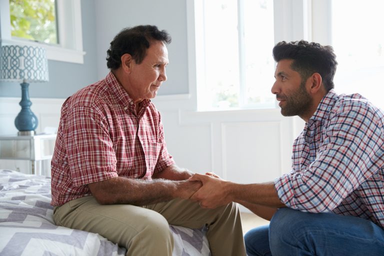 Een goed gesprek soms net zo effectief als medicatie bij depressie