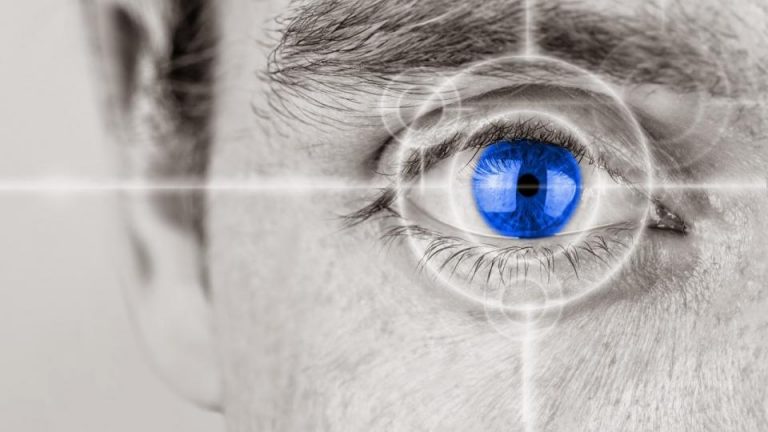 Laserchirurgie voor de ogen: ouderen hebben er geen baat bij