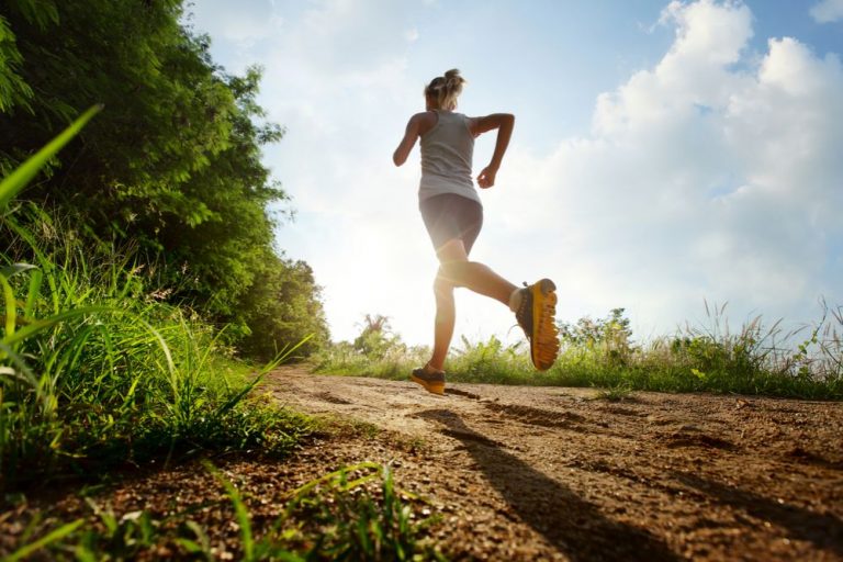 Een stevige wandeling voor een langer leven