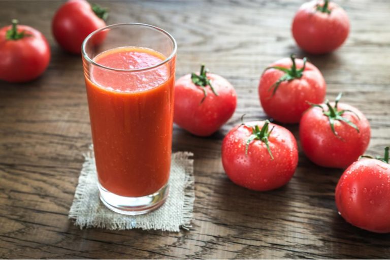 Mogelijke omkering ziekte van Alzheimer met thee en tomaten