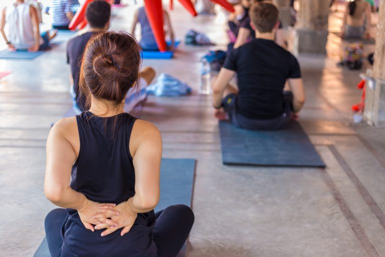 Yoga is een goede bewegingsvorm voor chronische lage rugpijn