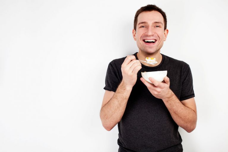 Yoghurt voorkomt darmpoliepen bij mannen