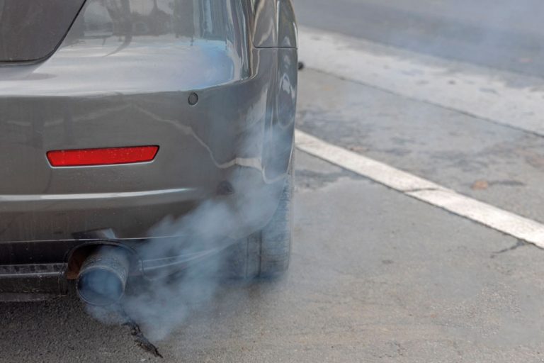 Uitlaatgassen van auto’s verlagen IQ-niveaus met ongeveer drie punten