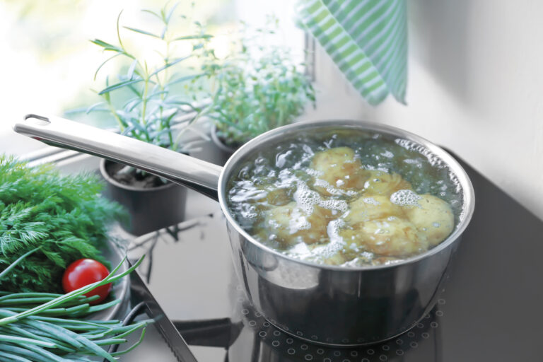 Waarom je aardappels alleen moet koken